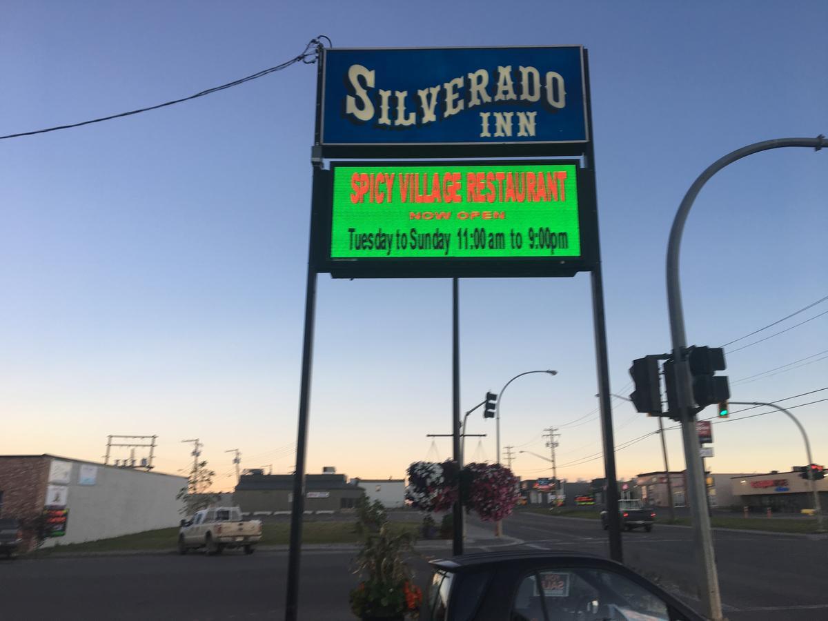 The Silverado Inn Dawson Creek Eksteriør billede